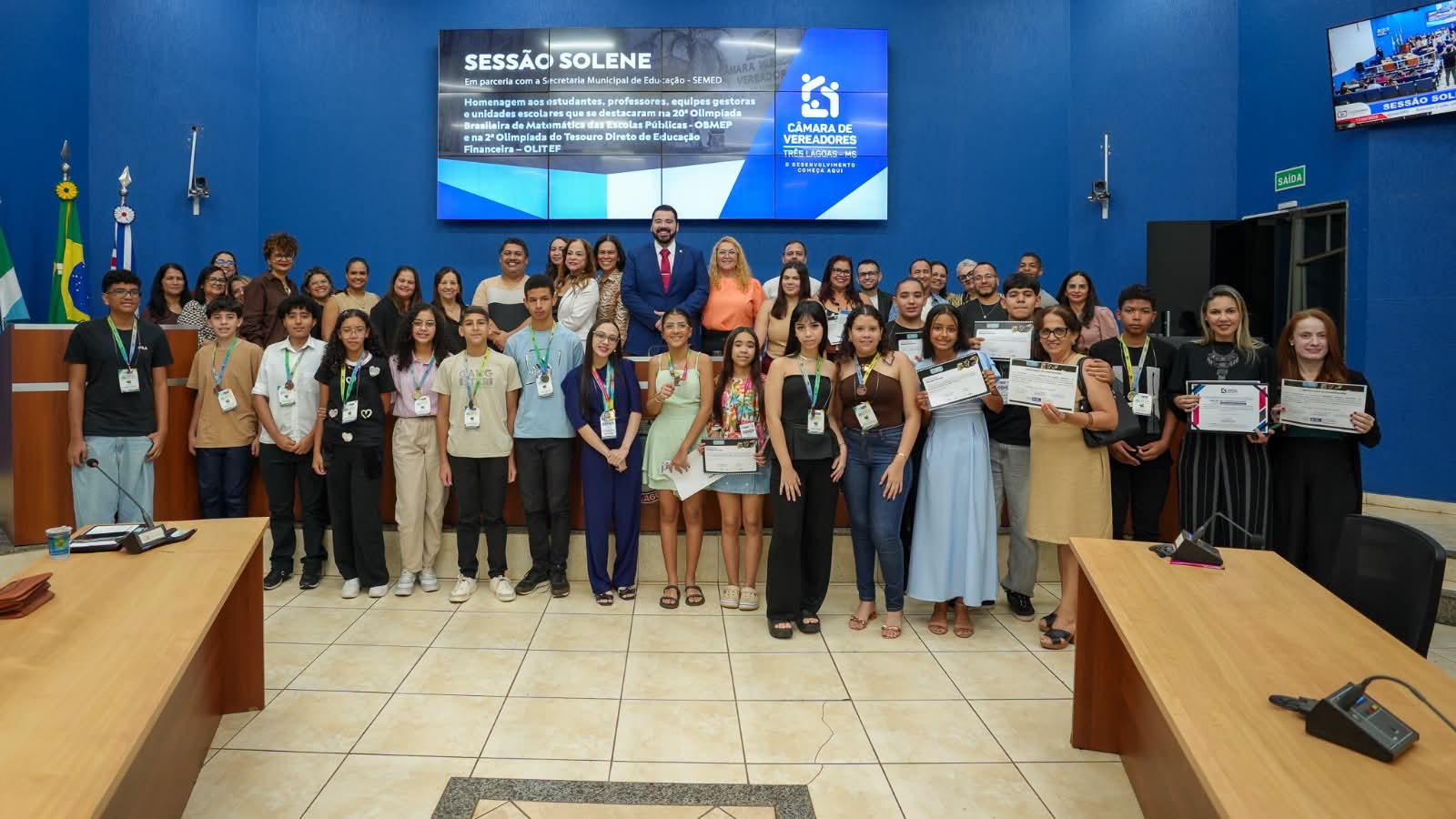 Solenidade na Câmara de Três Lagoas celebra conquistas de 36 alunos da Rede Municipal em Olimpíadas de Matemática e Educação Financeira 