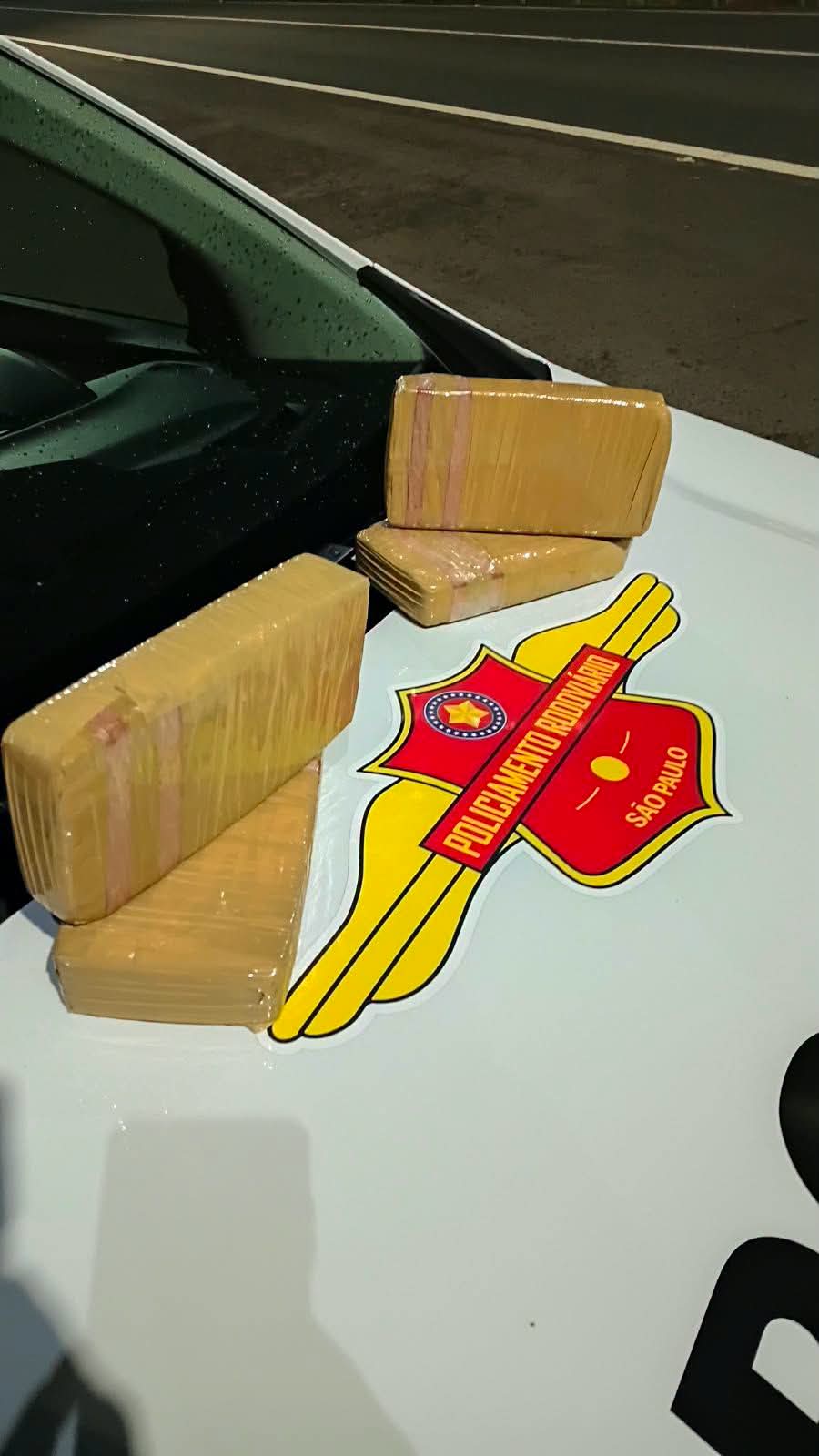 POLÍCIA RODOVIÁRIA  DE ANDRADINA PRENDE BOLIVIANO COM MAIS DE 4 KG DE COCAÍNA  NA RODOVIA MARECHAL RONDON 