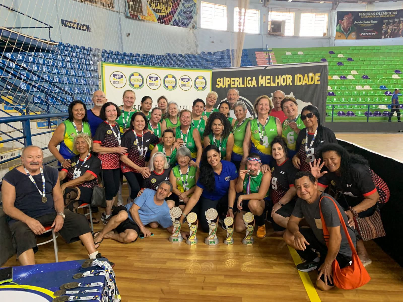 Prefeito de Andradina Mário Celso parabeniza o Vôlei Adaptado pela conquista de 5 troféus 