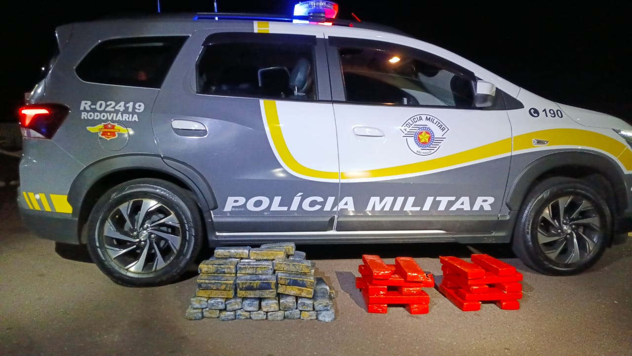 Polícia Rodoviária Estadual de Andradina prende traficante com 91 tijolos de maconha na rodovia SP 300