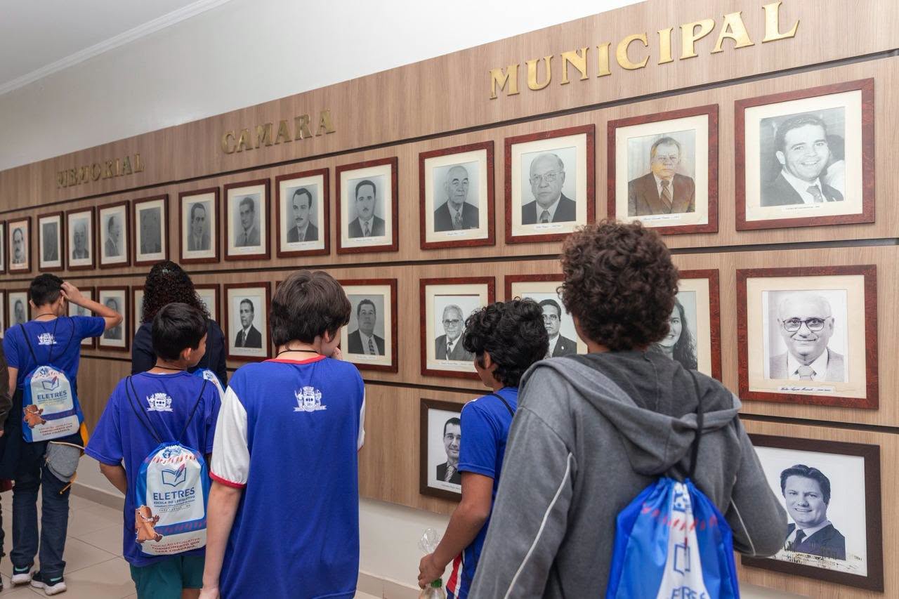 Alunos da escola Ramez Tebet participam de Visita Guiada à Câmara de Três Lagoas