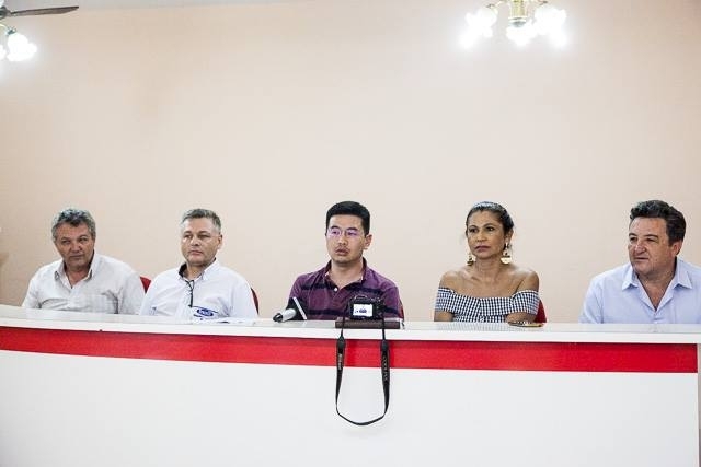 Tropa de Elite da PM de Três Lagoas prende 05 indivíduos por tráfico de drogas no bairro Vila Nova