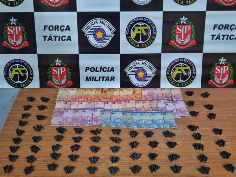 Policiais da ROCAM de Araçatuba prendem dois rapazes por tráfico no bairro Água Branca