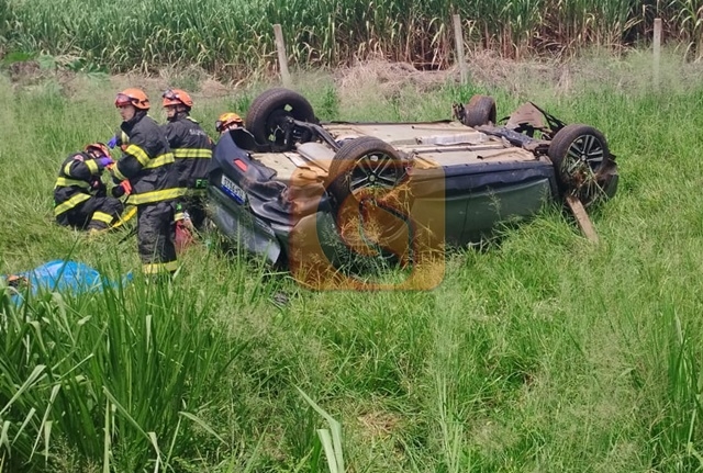 Pai e mãe de delegado de Andradina morrem em capotamento na Marechal Rondon em Guararapes