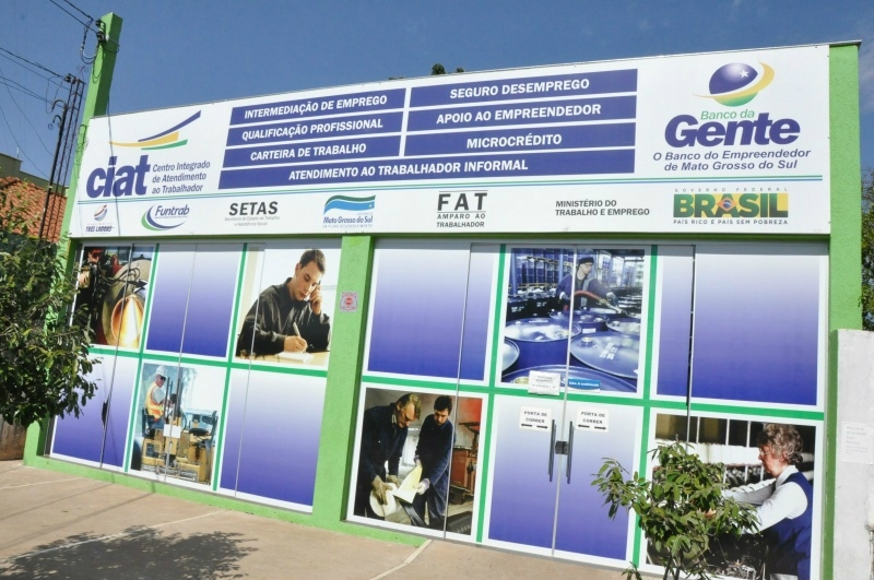 PAT de Pereira Barreto divulga vagas de empregos da RAIZEN Andradina