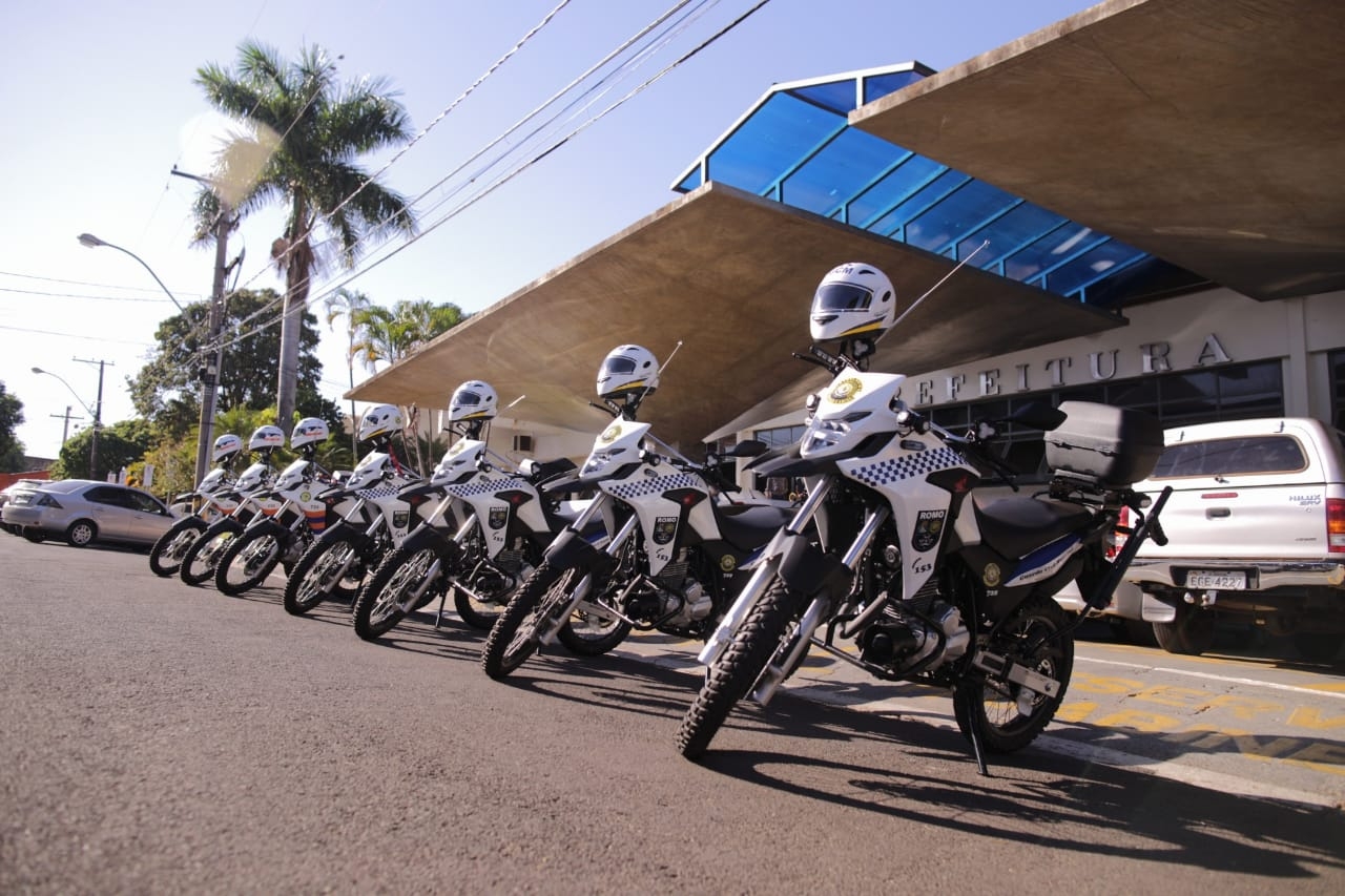 Guardas Municipais de Araçatuba são acionados e detêm morador de rua por furto em supermercado no bairro São Paulo