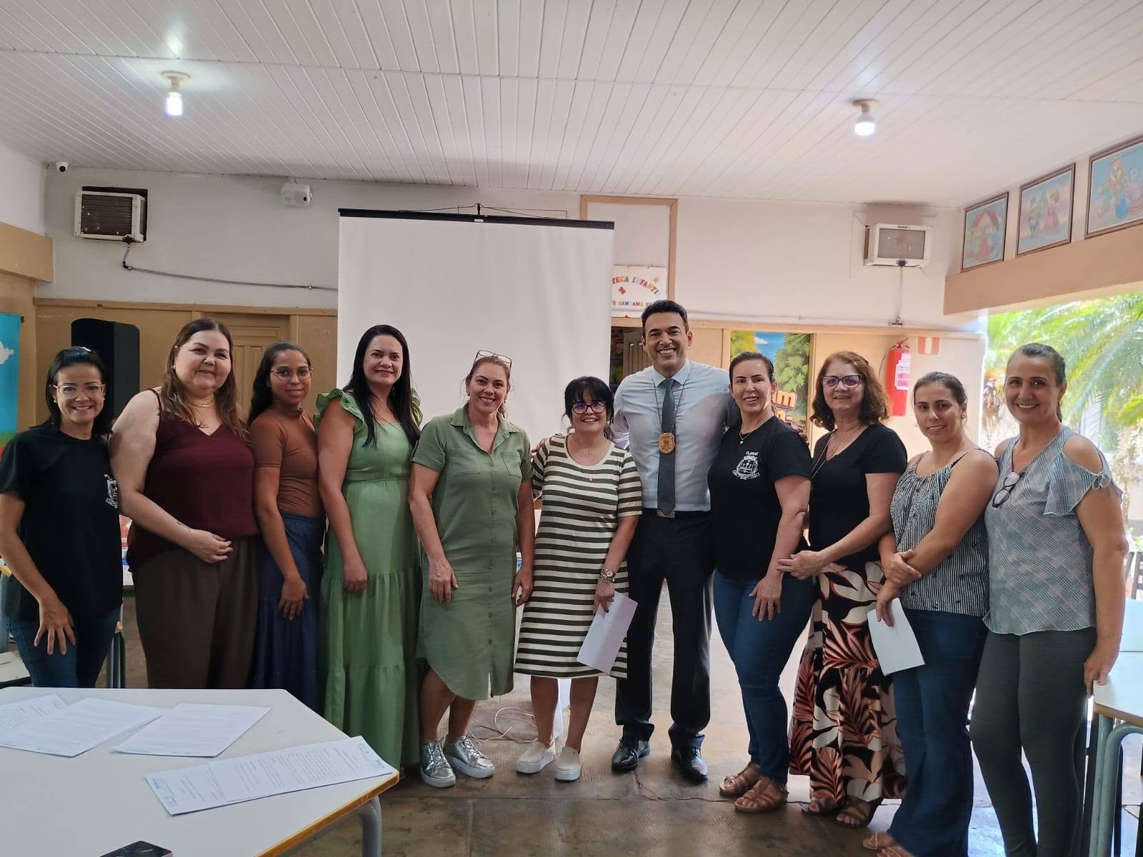 Polícia Civil faz palestra para professores e funcionários da educação em Murutinga do Sul 