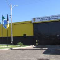 Agente penitenciário de 61 anos é preso pelos colegas com drogas no presídio de Três Lagoas