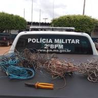 Polícia Militar prendeu em flagrante um homem furtando fios de cobre em uma residência em Três Lagoas
