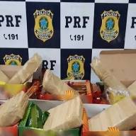 Polícia Rodoviária Federal de Água Clara prendeu 03 bolivianas e 01 colombiano com 8 quilos de cocaína em caixas de chocolate