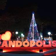 Após chegada do Papai Noel, departamento de cultura e turismo de Mirandópolis divulga agenda natalina de 2021