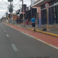 EM ANDRADINA A FAIXA É PARA BICICLETA OU PRA MOTO E PEDESTRE ?