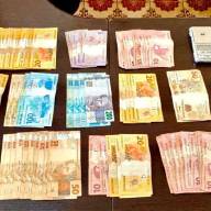 Força Tática de Andradina prende morador do Bairro Otávio Minholi com droga e com R$ 2.530,00 reais