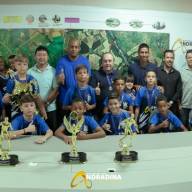 Prefeito de Andradina recebe os campeões invictos da equipe Sub - 11 de Futebol