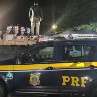 Polícia Rodoviária Federal de Água Clara apreende 64 mil maços de cigarros