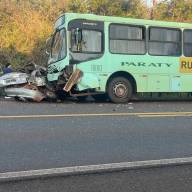 Grave acidente entre carro e ônibus deixa uma vítima fatal próximo a Pereira Barreto