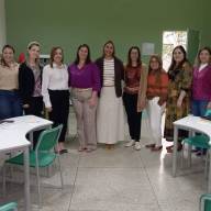 Secretaria de Educação de Castilho recebe formadores do Pacto EJA em parceria com a Unimed