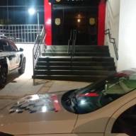Servidor público é preso pela Polícia Militar por embriaguez, desacato e resistência após acidente em Castilho
